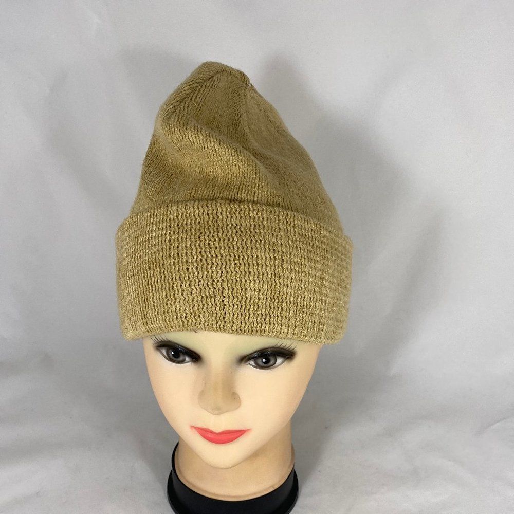 Knitted Chunky Beanie Hat NWOT